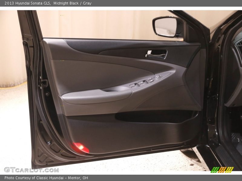 Midnight Black / Gray 2013 Hyundai Sonata GLS