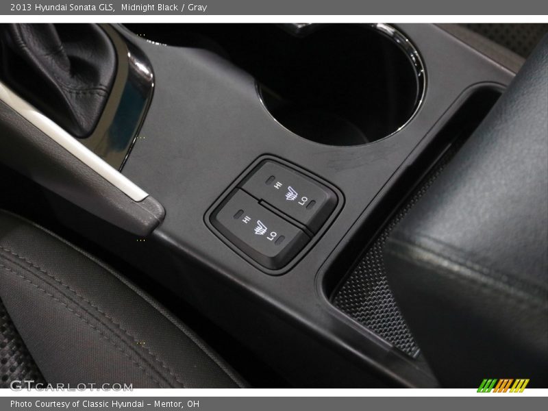 Midnight Black / Gray 2013 Hyundai Sonata GLS