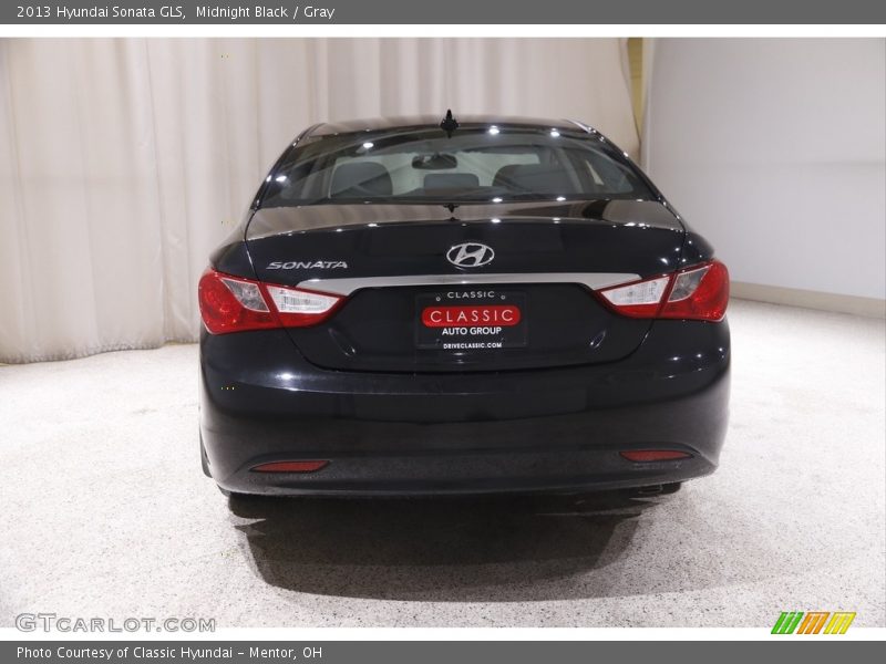 Midnight Black / Gray 2013 Hyundai Sonata GLS