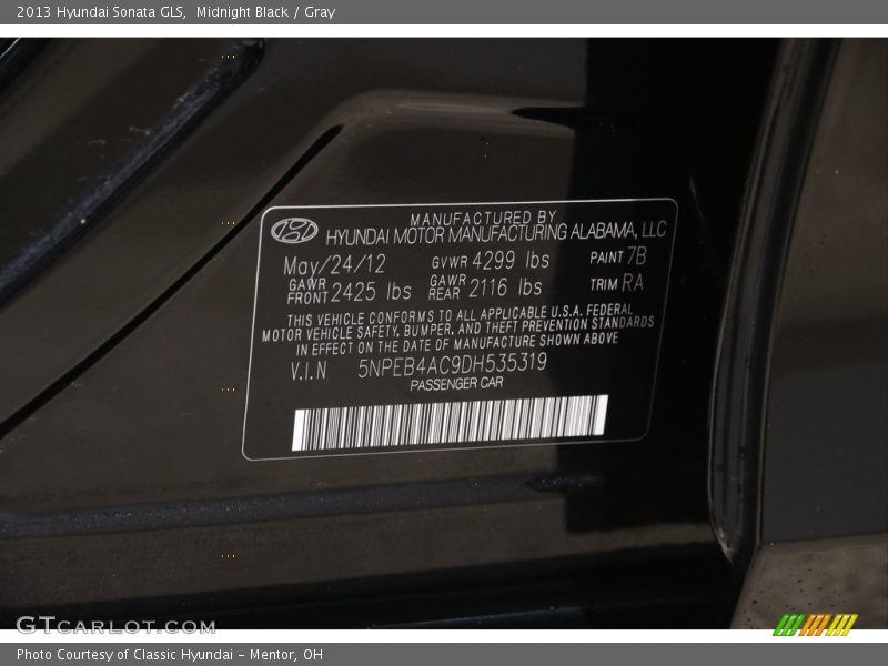 Midnight Black / Gray 2013 Hyundai Sonata GLS
