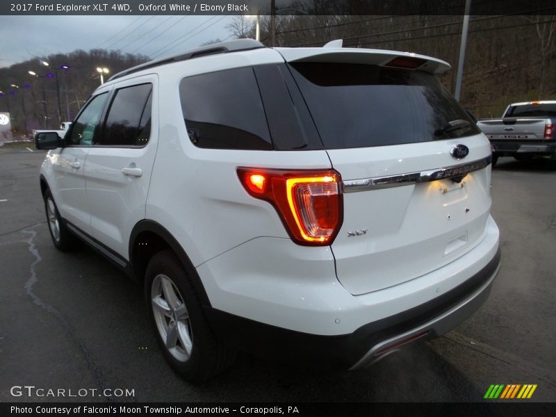 Oxford White / Ebony Black 2017 Ford Explorer XLT 4WD