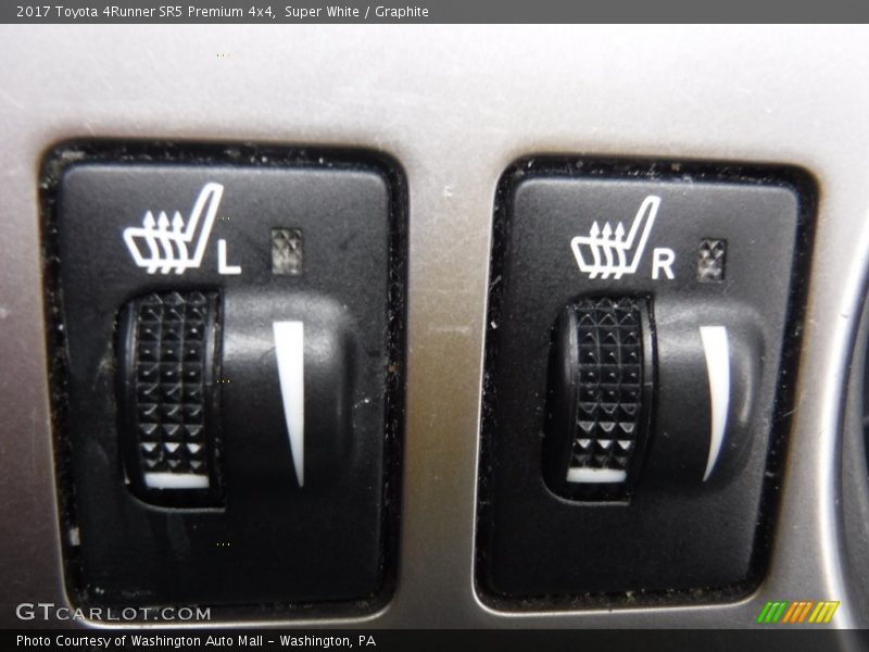 Super White / Graphite 2017 Toyota 4Runner SR5 Premium 4x4