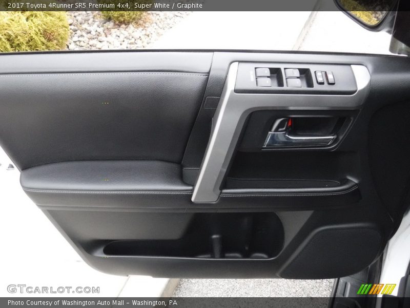 Super White / Graphite 2017 Toyota 4Runner SR5 Premium 4x4