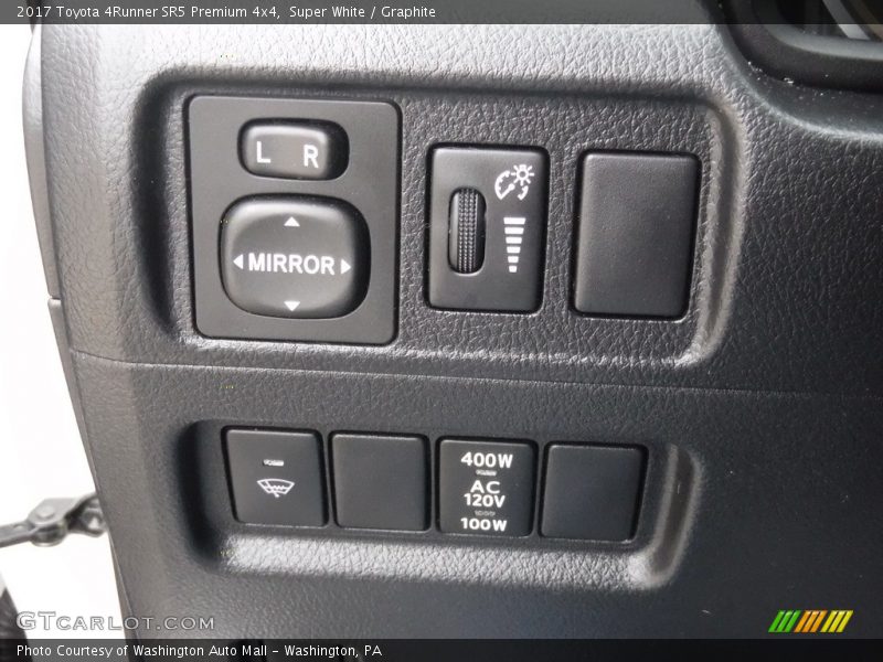 Super White / Graphite 2017 Toyota 4Runner SR5 Premium 4x4