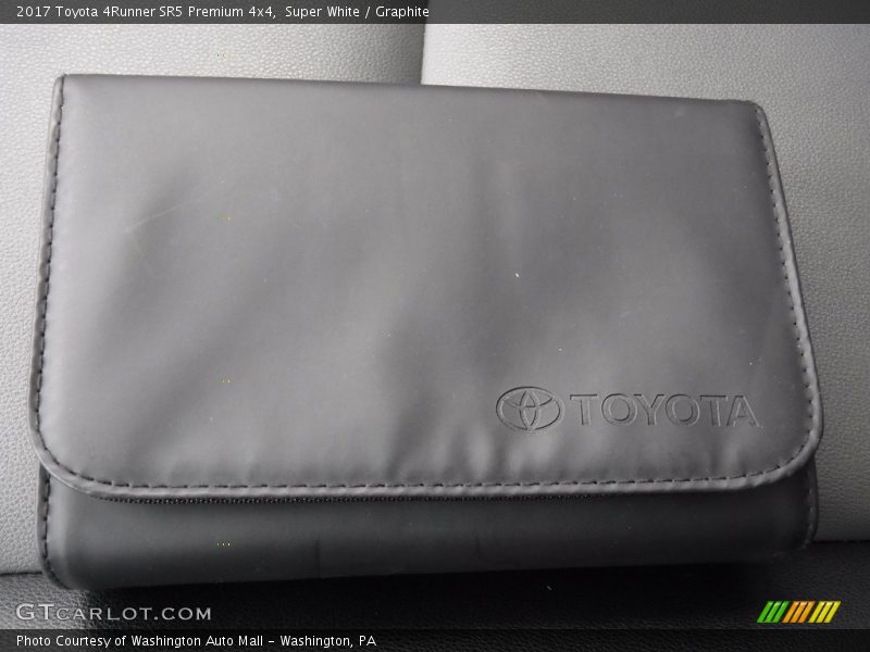 Super White / Graphite 2017 Toyota 4Runner SR5 Premium 4x4