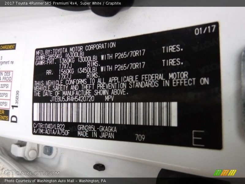 Super White / Graphite 2017 Toyota 4Runner SR5 Premium 4x4