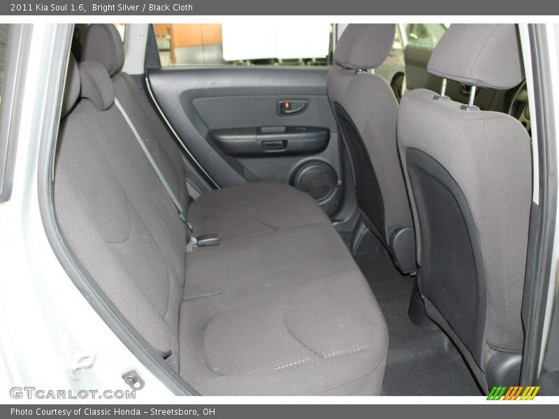 Bright Silver / Black Cloth 2011 Kia Soul 1.6