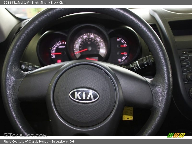 Bright Silver / Black Cloth 2011 Kia Soul 1.6