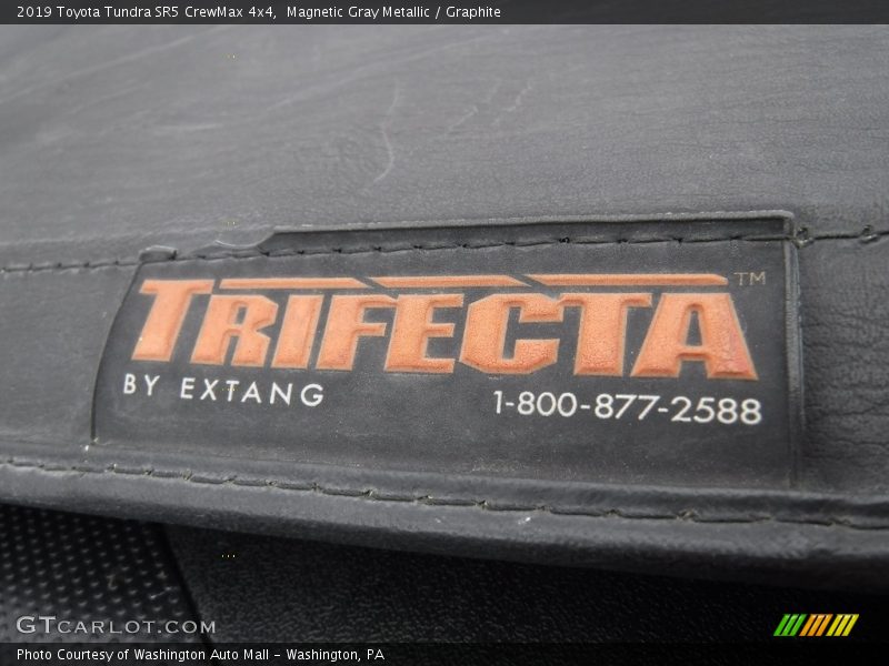 Magnetic Gray Metallic / Graphite 2019 Toyota Tundra SR5 CrewMax 4x4