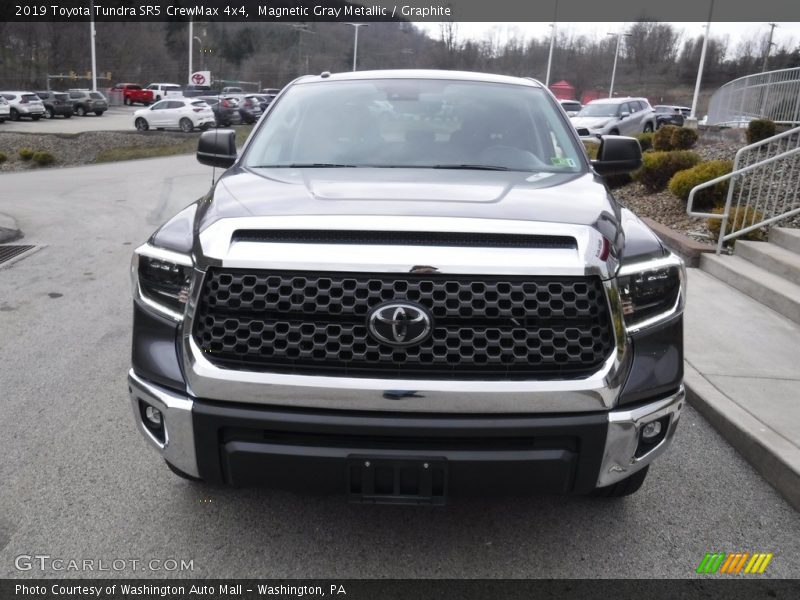 Magnetic Gray Metallic / Graphite 2019 Toyota Tundra SR5 CrewMax 4x4