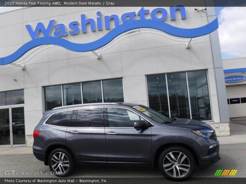 Modern Steel Metallic / Gray 2017 Honda Pilot Touring AWD