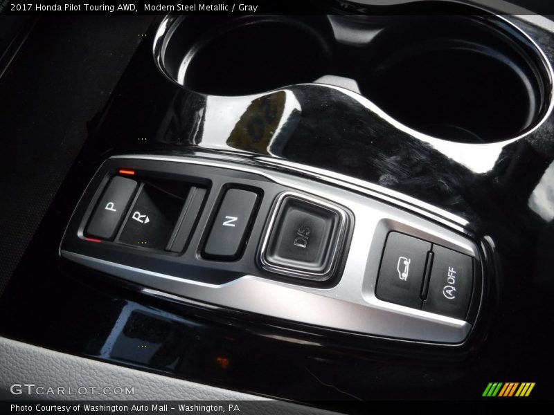 Modern Steel Metallic / Gray 2017 Honda Pilot Touring AWD