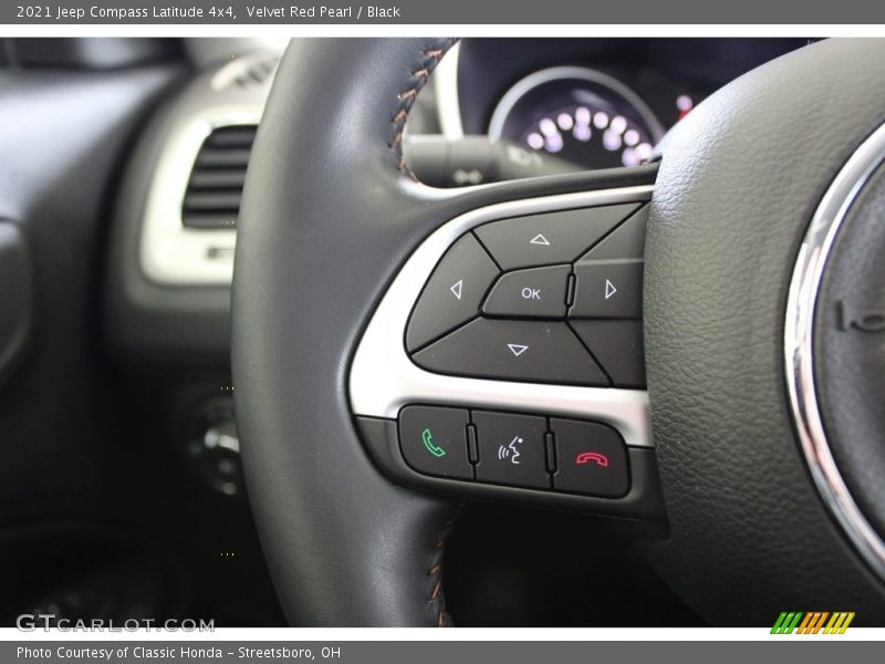  2021 Compass Latitude 4x4 Steering Wheel