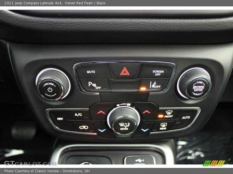 Controls of 2021 Compass Latitude 4x4