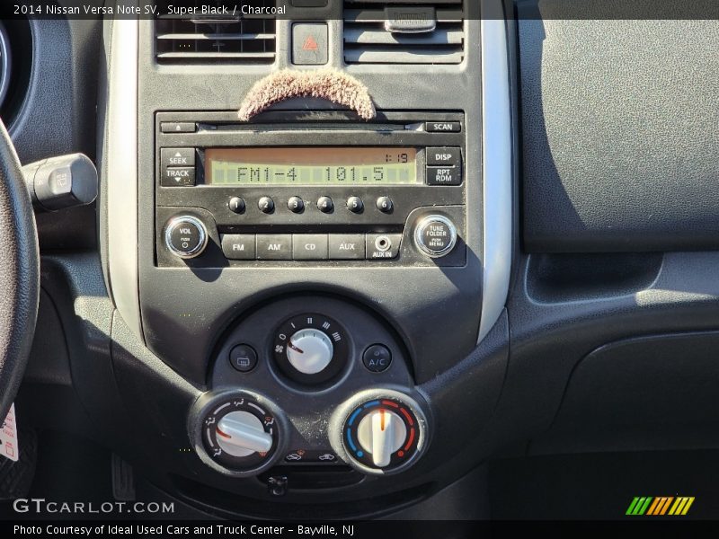 Super Black / Charcoal 2014 Nissan Versa Note SV