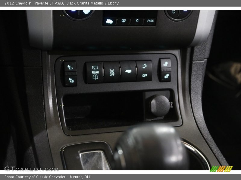 Black Granite Metallic / Ebony 2012 Chevrolet Traverse LT AWD