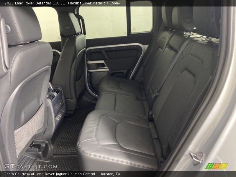 Hakuba Silver Metallic / Ebony 2023 Land Rover Defender 110 SE