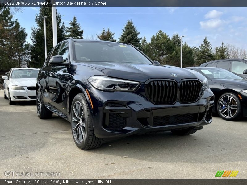 Carbon Black Metallic / Coffee 2023 BMW X5 xDrive40i