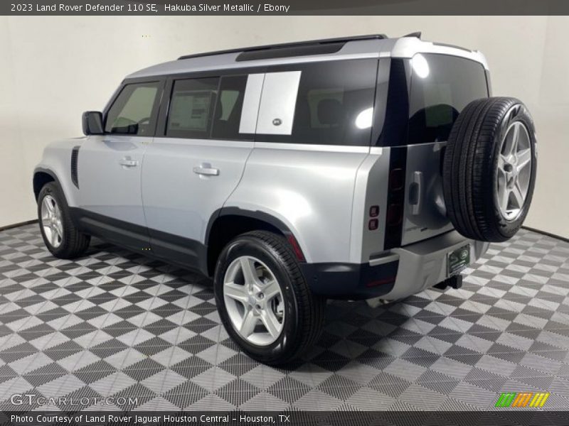 Hakuba Silver Metallic / Ebony 2023 Land Rover Defender 110 SE
