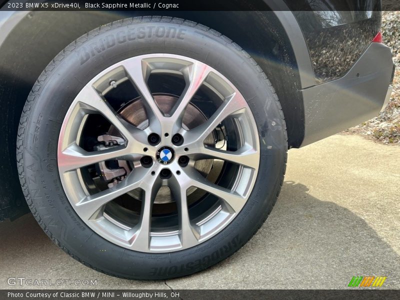 Black Sapphire Metallic / Cognac 2023 BMW X5 xDrive40i