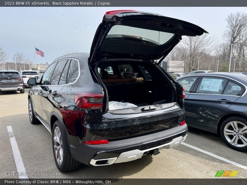 Black Sapphire Metallic / Cognac 2023 BMW X5 xDrive40i