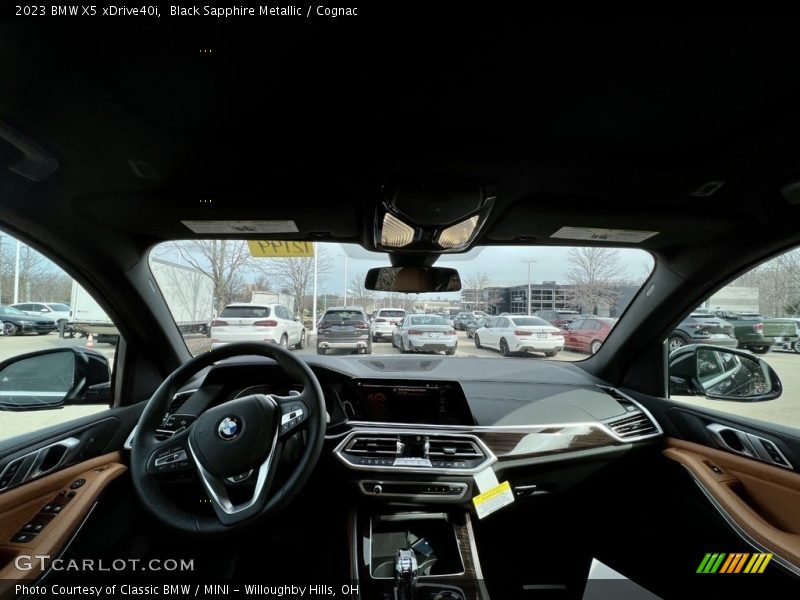 Black Sapphire Metallic / Cognac 2023 BMW X5 xDrive40i