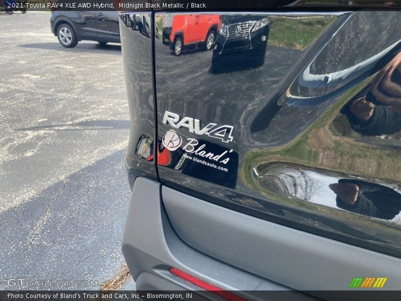 Midnight Black Metallic / Black 2021 Toyota RAV4 XLE AWD Hybrid