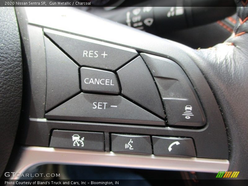 Gun Metallic / Charcoal 2020 Nissan Sentra SR