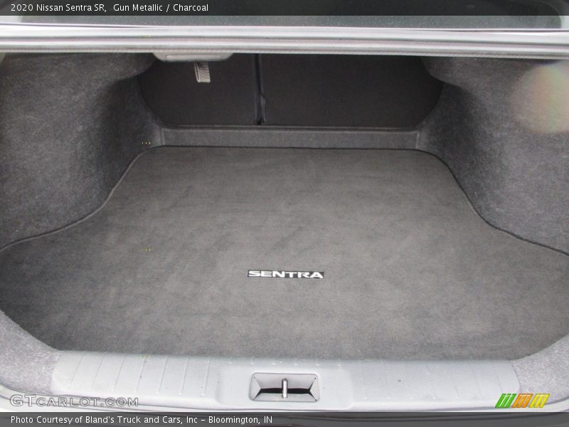 Gun Metallic / Charcoal 2020 Nissan Sentra SR