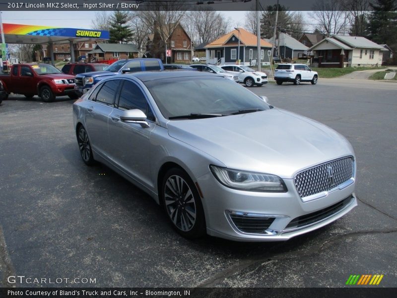 Front 3/4 View of 2017 MKZ Select