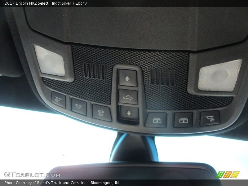 Ingot Silver / Ebony 2017 Lincoln MKZ Select