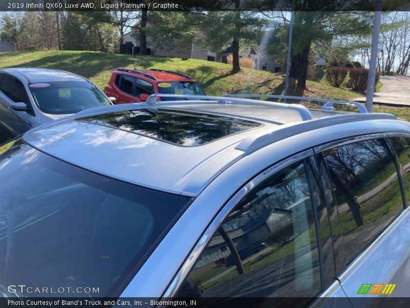 Liquid Platinum / Graphite 2019 Infiniti QX60 Luxe AWD