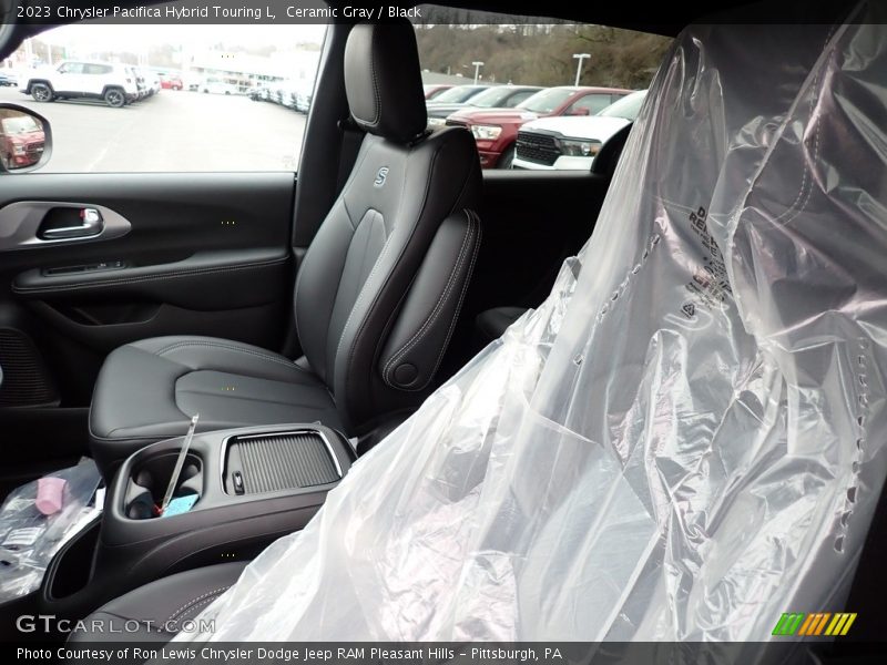 Ceramic Gray / Black 2023 Chrysler Pacifica Hybrid Touring L