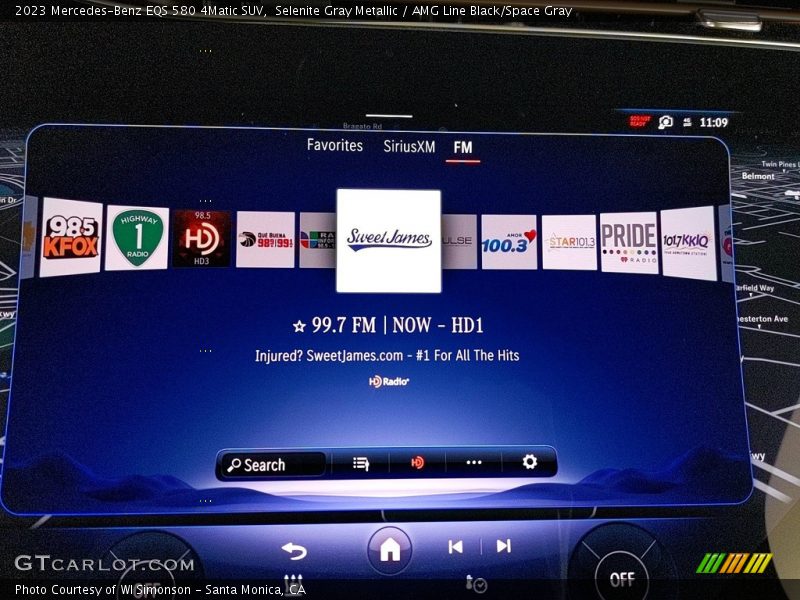 Controls of 2023 EQS 580 4Matic SUV