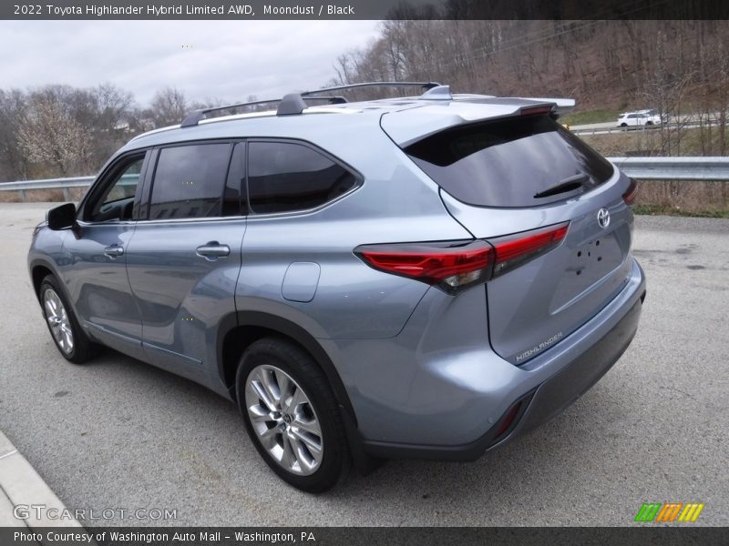 Moondust / Black 2022 Toyota Highlander Hybrid Limited AWD