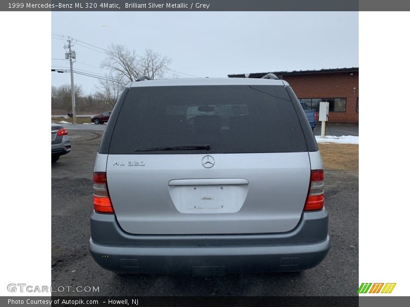 Brilliant Silver Metallic / Grey 1999 Mercedes-Benz ML 320 4Matic