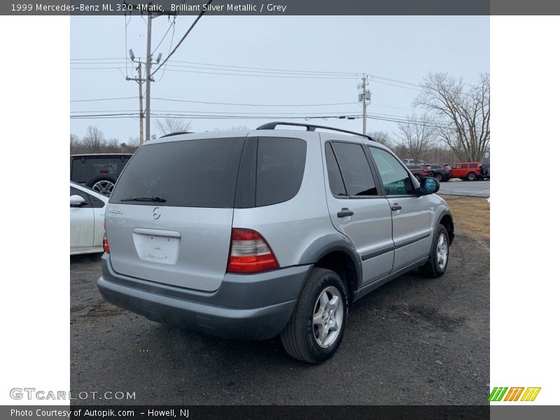 Brilliant Silver Metallic / Grey 1999 Mercedes-Benz ML 320 4Matic