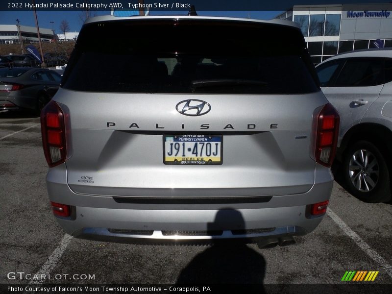 Typhoon Silver / Black 2022 Hyundai Palisade Calligraphy AWD