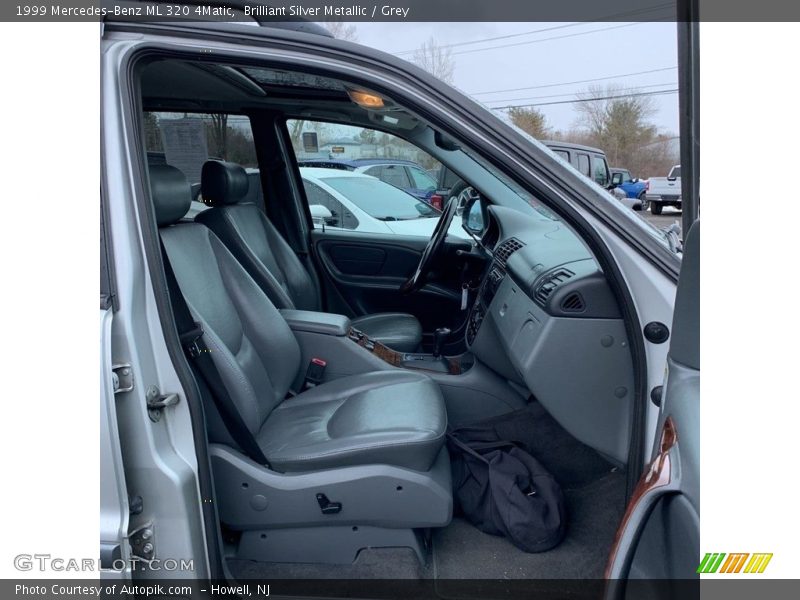 Brilliant Silver Metallic / Grey 1999 Mercedes-Benz ML 320 4Matic