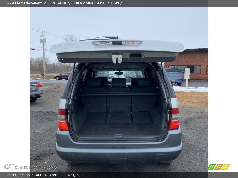 Brilliant Silver Metallic / Grey 1999 Mercedes-Benz ML 320 4Matic