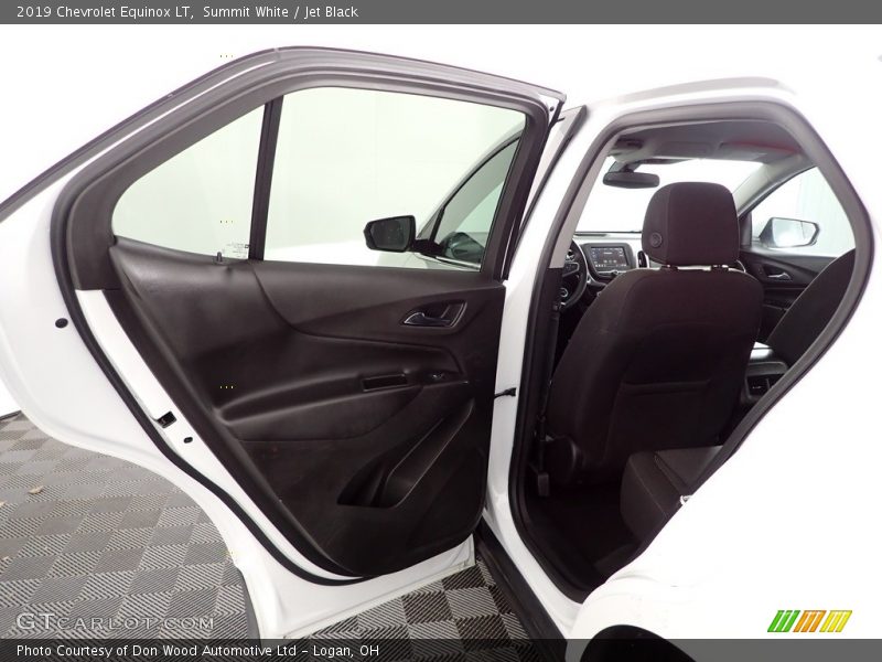Summit White / Jet Black 2019 Chevrolet Equinox LT