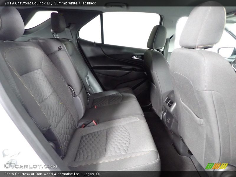 Summit White / Jet Black 2019 Chevrolet Equinox LT
