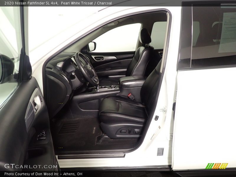 Pearl White Tricoat / Charcoal 2020 Nissan Pathfinder SL 4x4