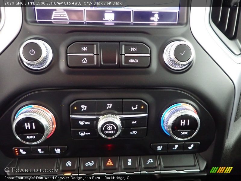 Controls of 2020 Sierra 1500 SLT Crew Cab 4WD