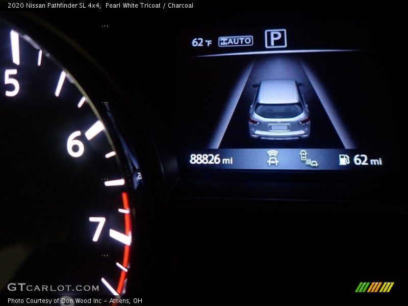 Pearl White Tricoat / Charcoal 2020 Nissan Pathfinder SL 4x4