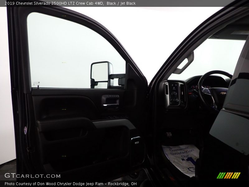 Black / Jet Black 2019 Chevrolet Silverado 2500HD LTZ Crew Cab 4WD