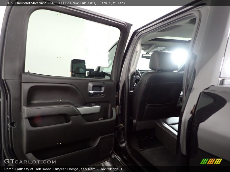 Black / Jet Black 2019 Chevrolet Silverado 2500HD LTZ Crew Cab 4WD