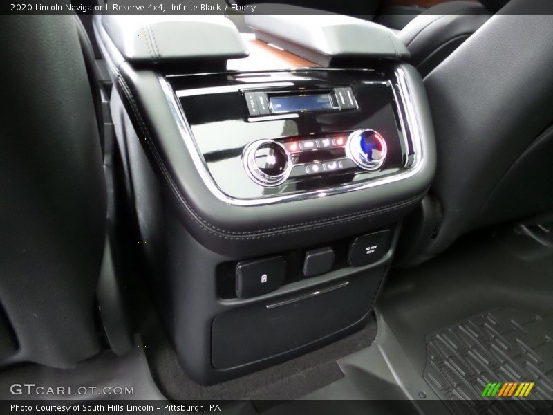Infinite Black / Ebony 2020 Lincoln Navigator L Reserve 4x4