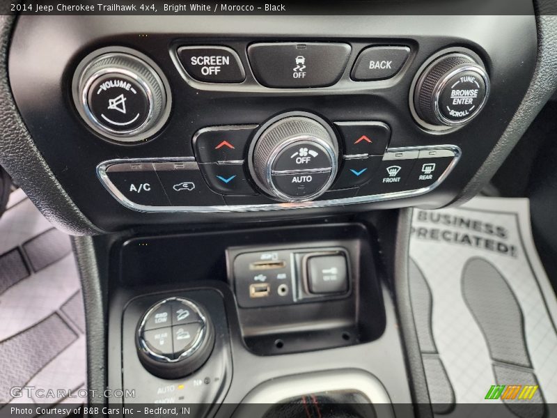 Bright White / Morocco - Black 2014 Jeep Cherokee Trailhawk 4x4