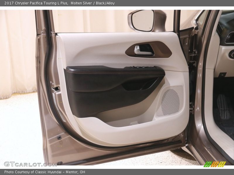 Molten Silver / Black/Alloy 2017 Chrysler Pacifica Touring L Plus